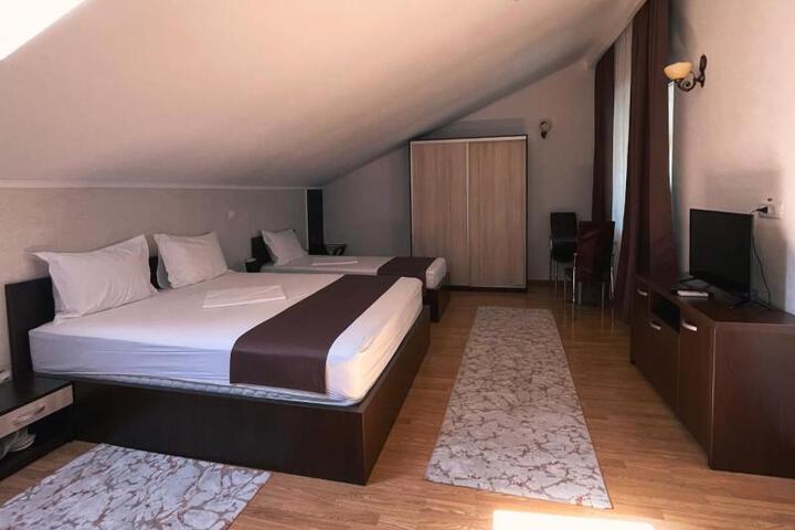 General 2 of 35