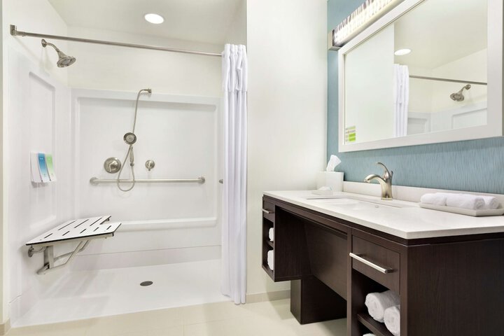 Bathroom shower