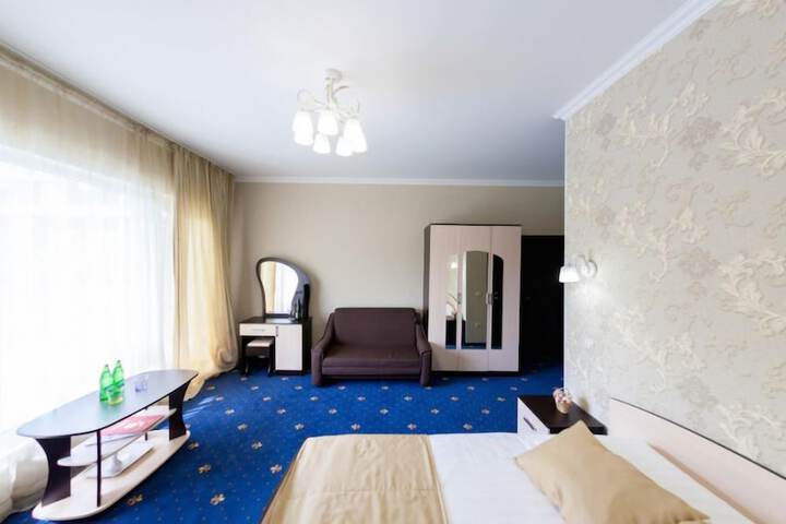 Room 11 of 53