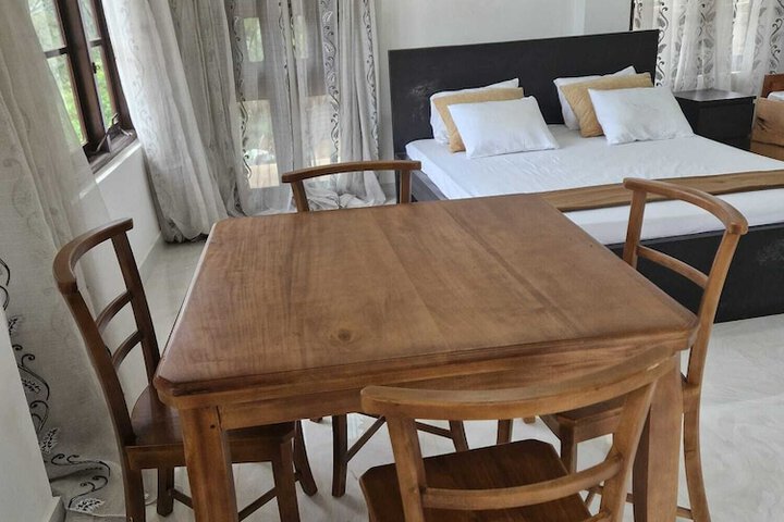 Room 3 of 18