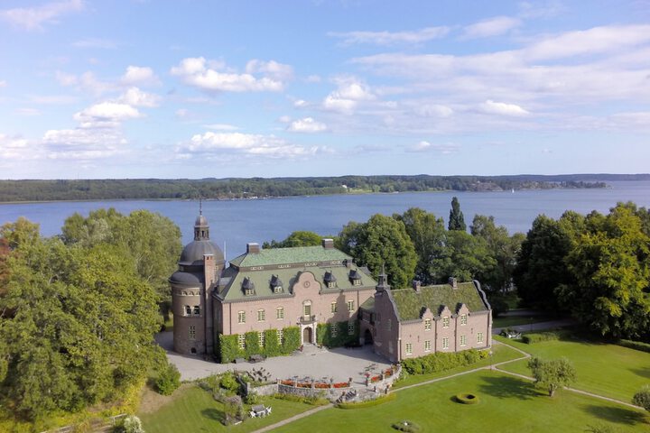 Exterior of Engsholms Slott - Adults Only