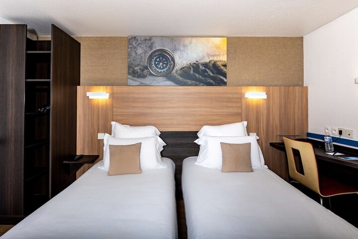 Room 56 of 114
