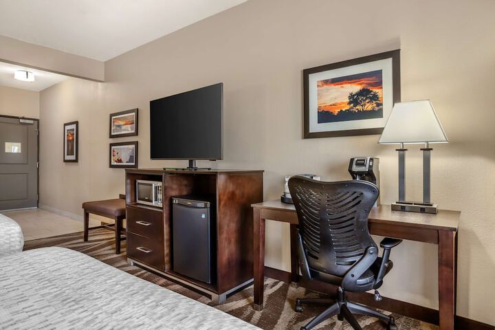 Room 18 of 43