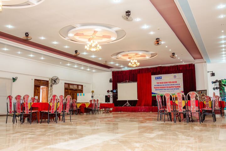 Ballroom/Hall 30 of 35