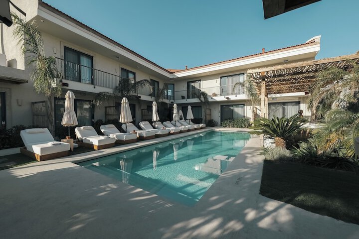 Pool 64 of 84
