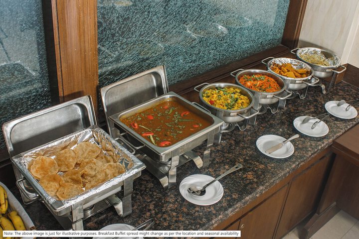 Dining 18 of 25