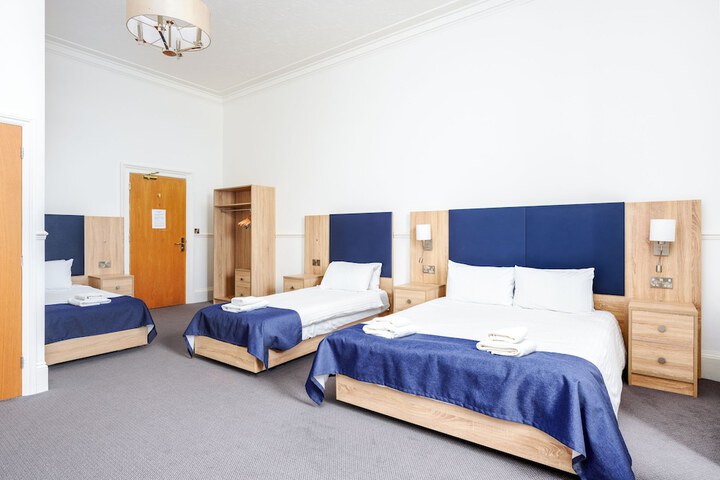 Room 36 of 86