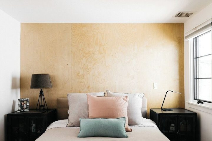 Room 2 of 20