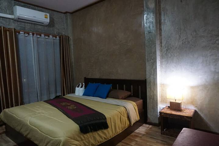 Room 7 of 62