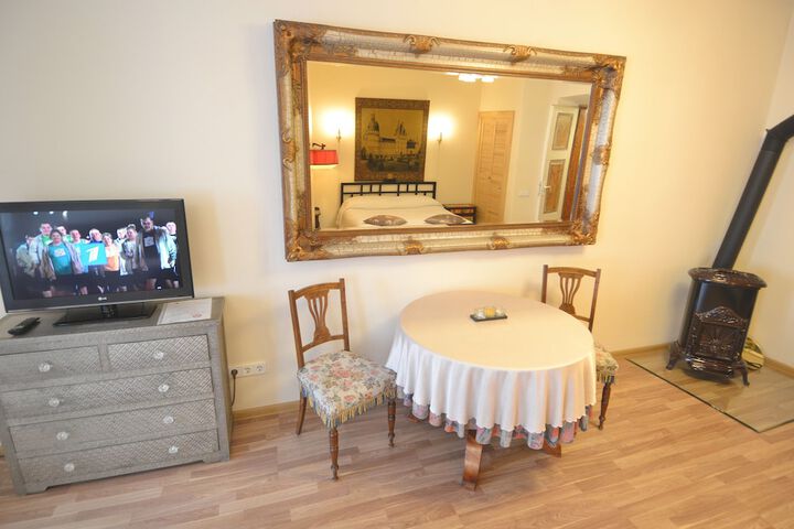 Room 21 of 92
