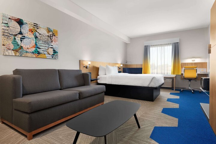Room 21 of 35