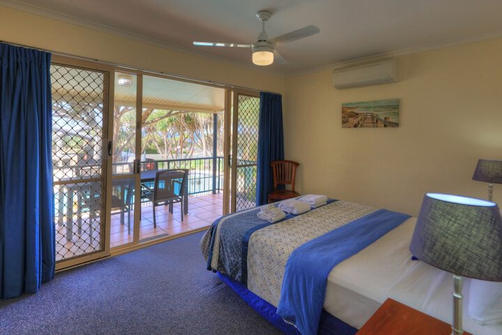 Room 3 of 104