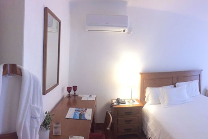 Room 7 of 62