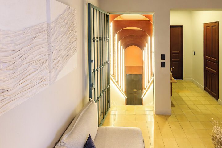 Room 26 of 43