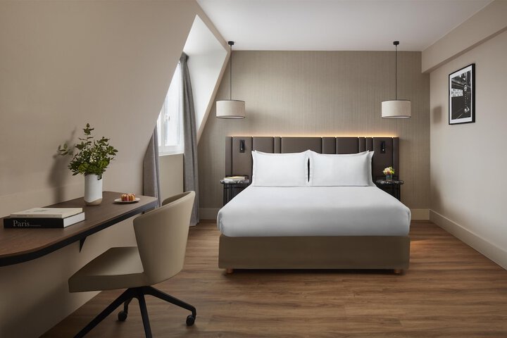 Room 8 of 35