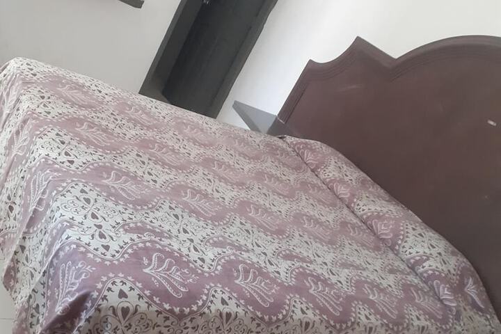 Room 18 of 33