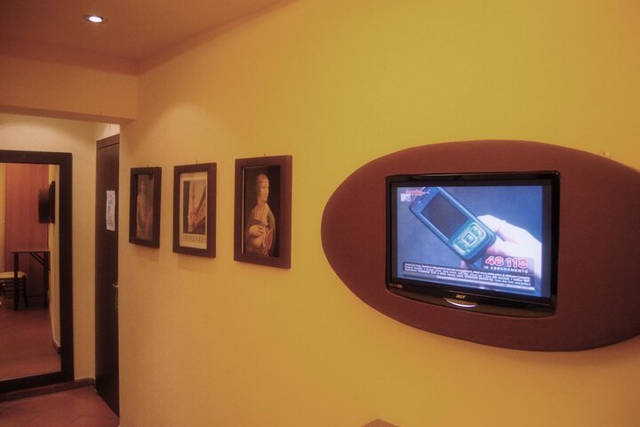 Room 16 of 21