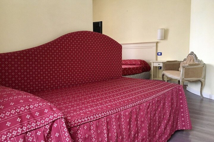 Room 12 of 57