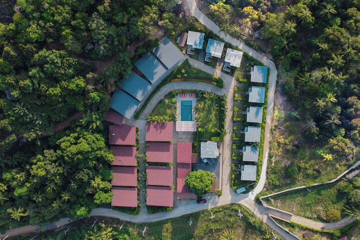 Naiwok Hills