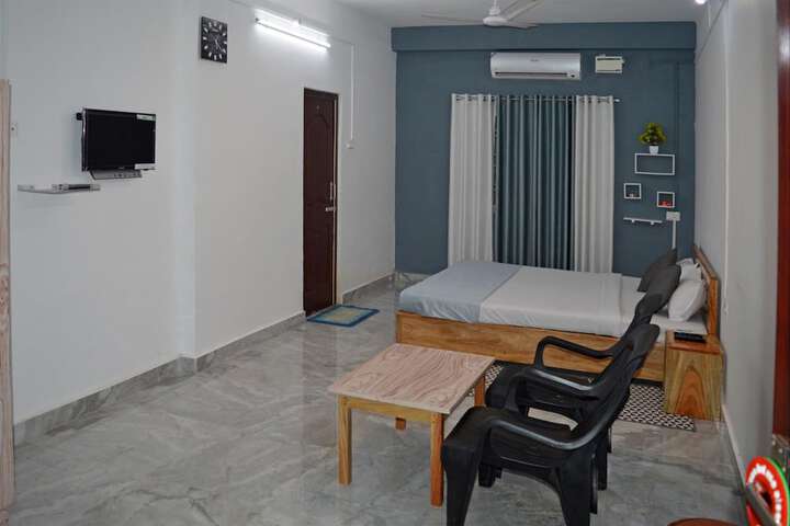 Room 7 of 19