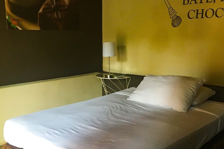 Room 21 of 77