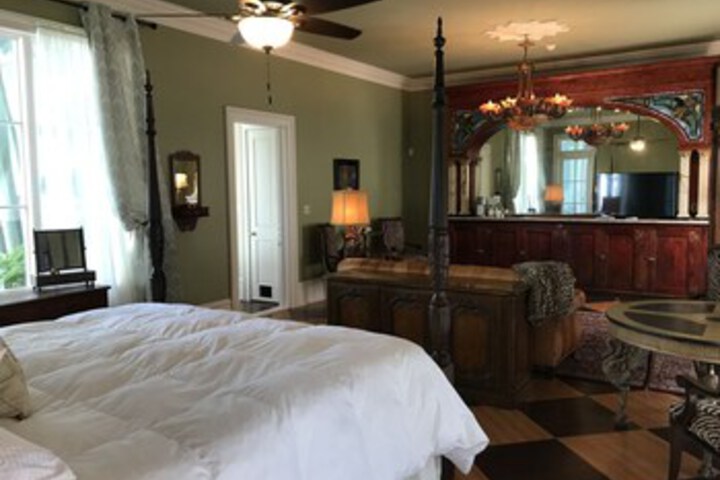Room 32 of 52
