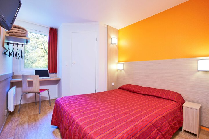 Room 6 of 21