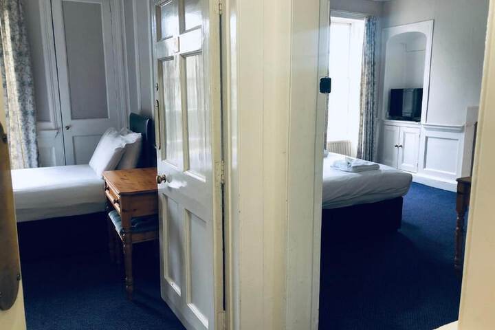 Room 16 of 31