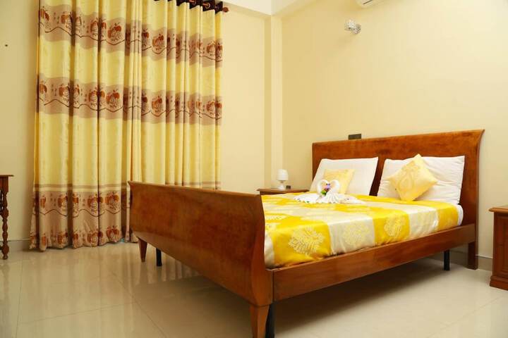 Room 28 of 67