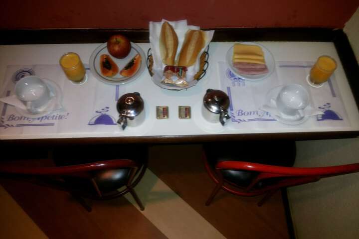 Breakfast/Coffee Service 18 of 25