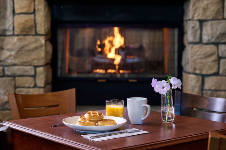 Breakfast/Coffee Service 24 of 31