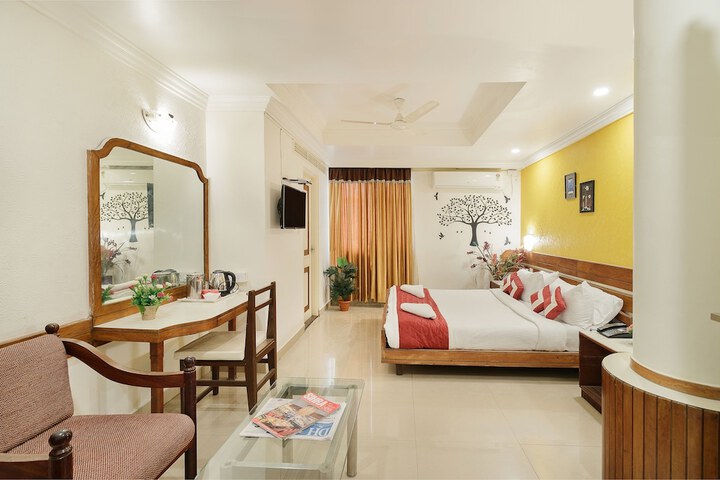 Room 12 of 34