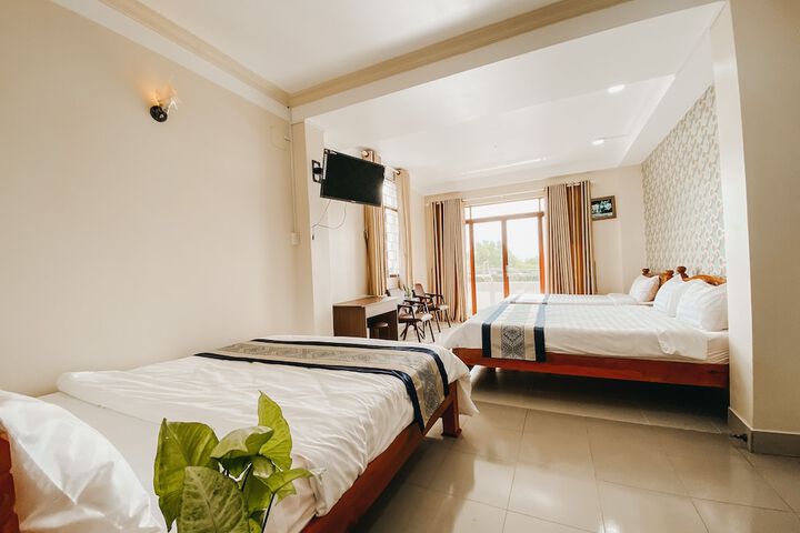 Room 15 of 23