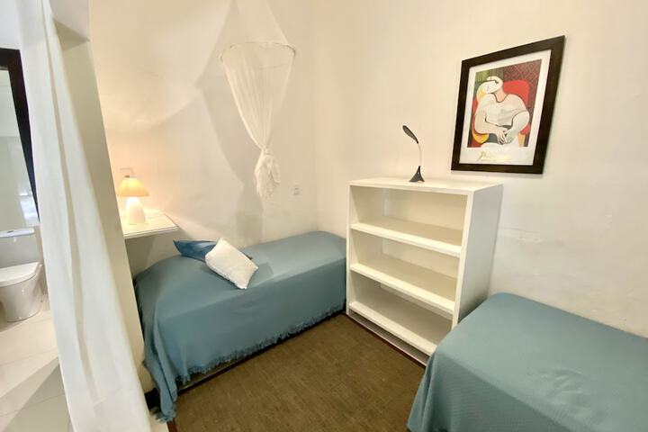 Room 9 of 45