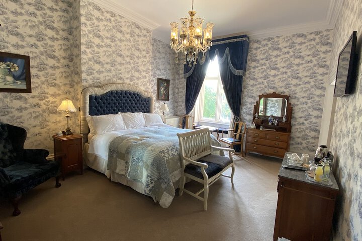 Room 41 of 73