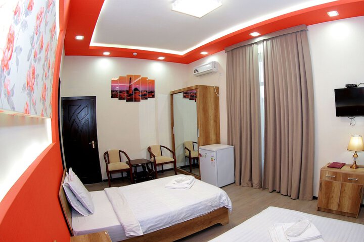 Room 25 of 54