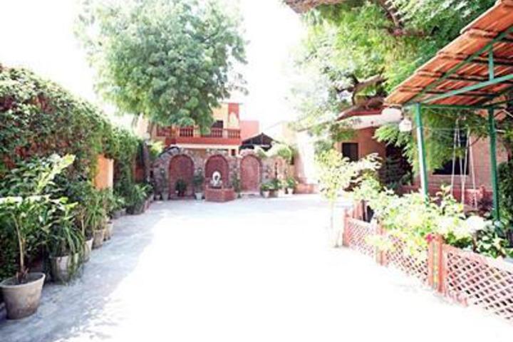 Hotel 3 of 5
