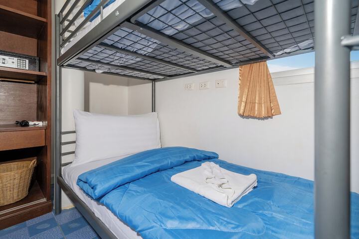 Room 9 of 91