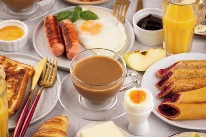 Breakfast/Coffee Service 4 of 8