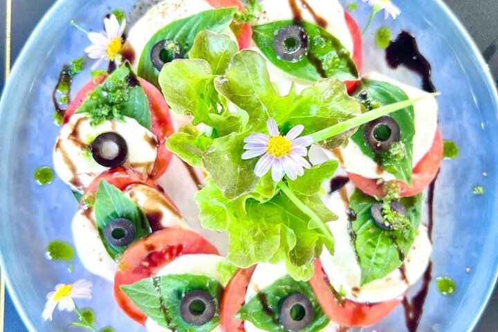 Dining 196 of 293