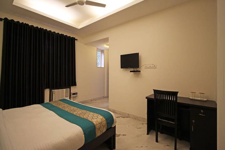 Room 16 of 23