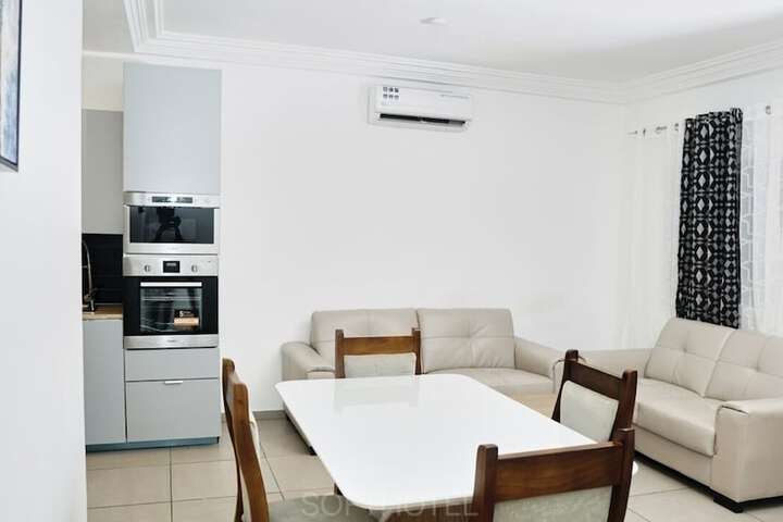 Room 5 of 7