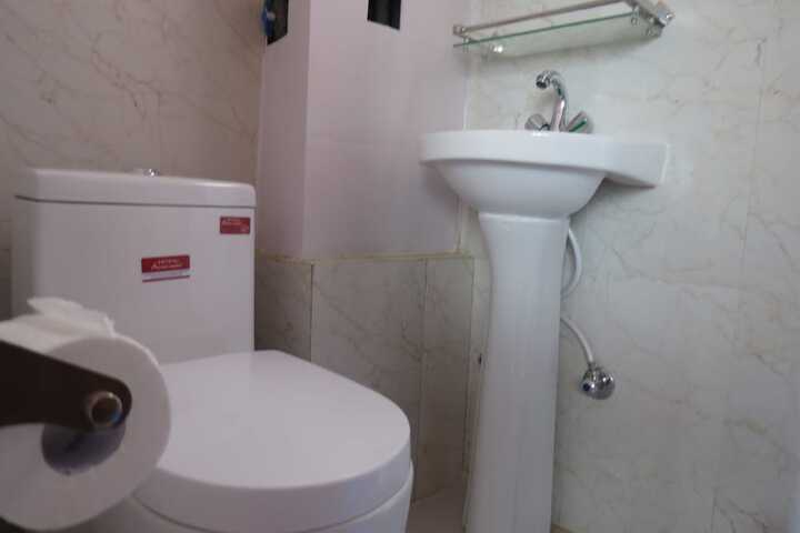 Room 15 of 24