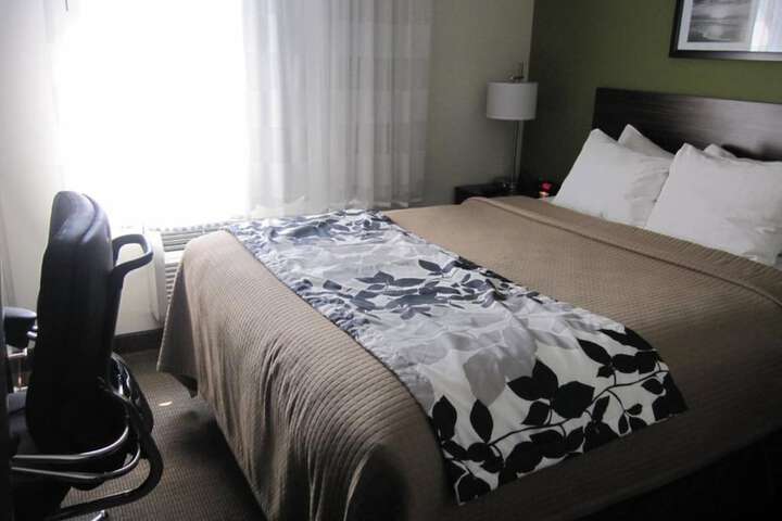 Room 11 of 64