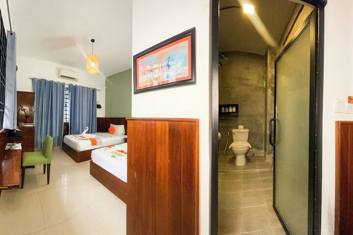 Room 14 of 79