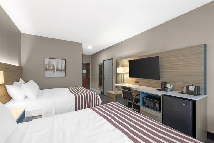 Room 12 of 48