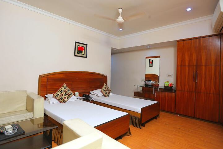 Room 25 of 52