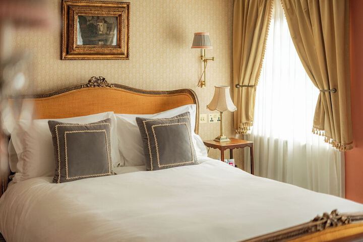 Room 42 of 87