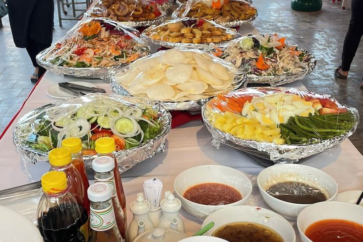 Dining 90 of 149