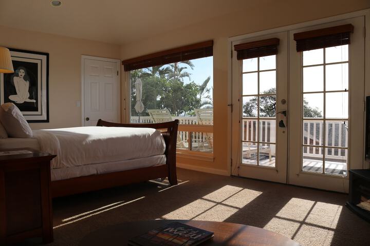 Room 11 of 31